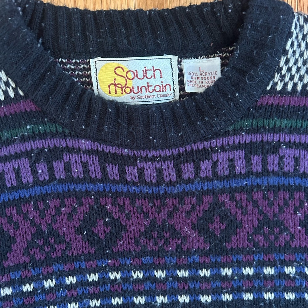 Vibrant Patterned Crewneck Sweater - Picture 4 of 5